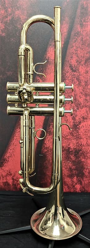 Olds & Sons Custom Ultra Sonic B♭トランペット Olds & Sons Custom Ultra Sonic B♭トランペット（F.E. Olds