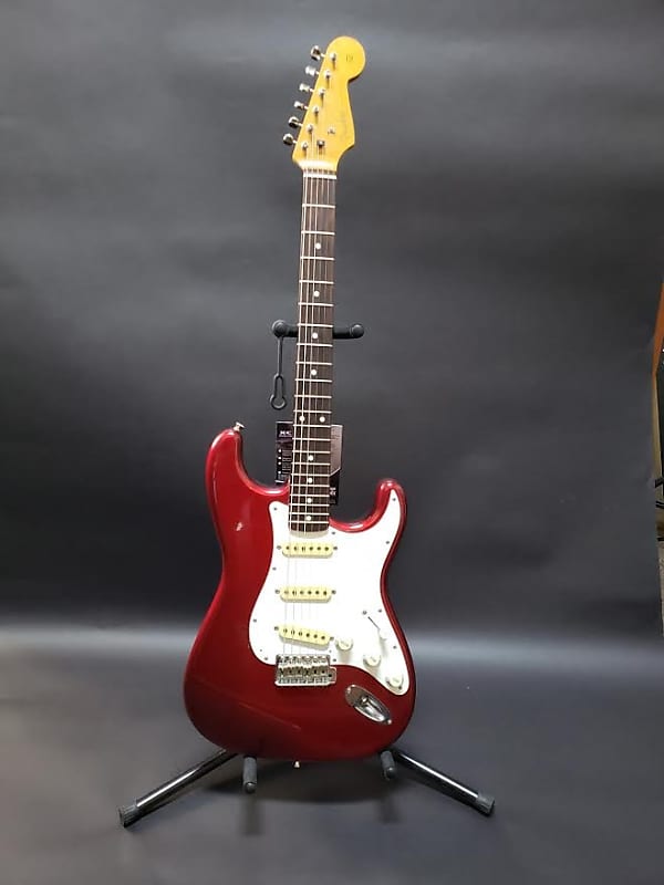 1989 Made In Japan Fender Stratocaster W/ Squier Hardcase