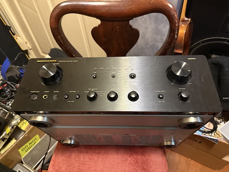 Marantz Pm 7000 integrated amplifier - Black  			