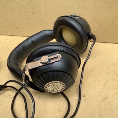 Grundig GDHS 221 vintage Headphones / super cool funky design / with original case image 11