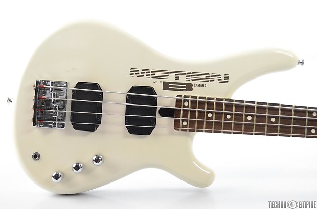 Yamaha Motion B MB-II White Electric Bass Guitar w/ Hard Case #31012