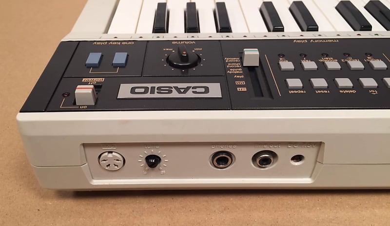 Casio MT-70 Casiotone 49-Key Synthesizer | Reverb