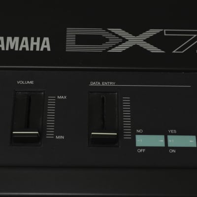 YAMAHA DX7 Digital Programmable Algorithm Synthesizer W/ Hard Case [Very good] image 9