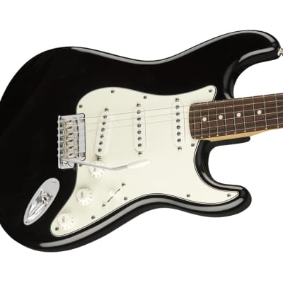 Fender Player Stratocaster - Pau Ferro Fingerboard - Black image 1