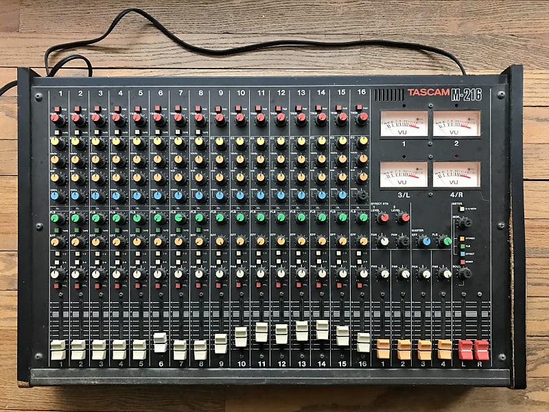 TASCAM M216 ミキサー Tascam 16-Channel Analog Mixer M-216 w/Case - 500446
