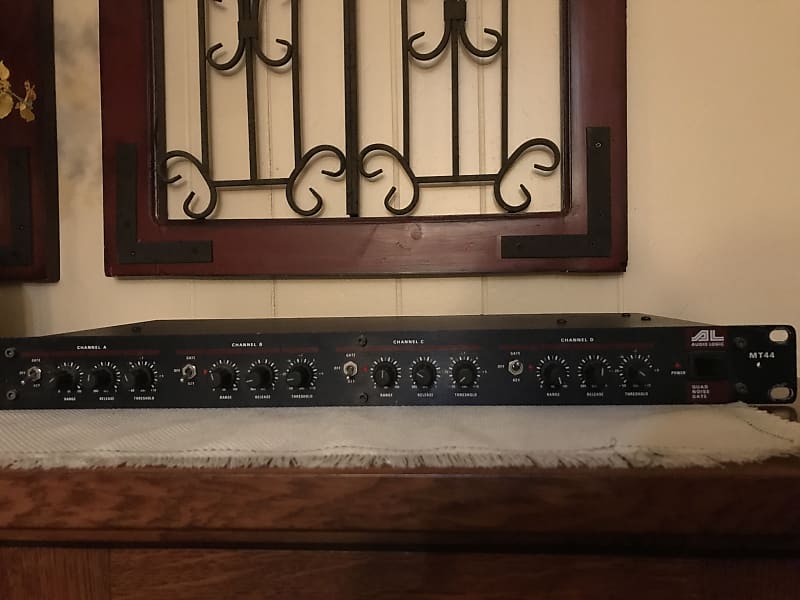 Audio Logic MT44 Quad Noise Gate 1980's Black Reverb