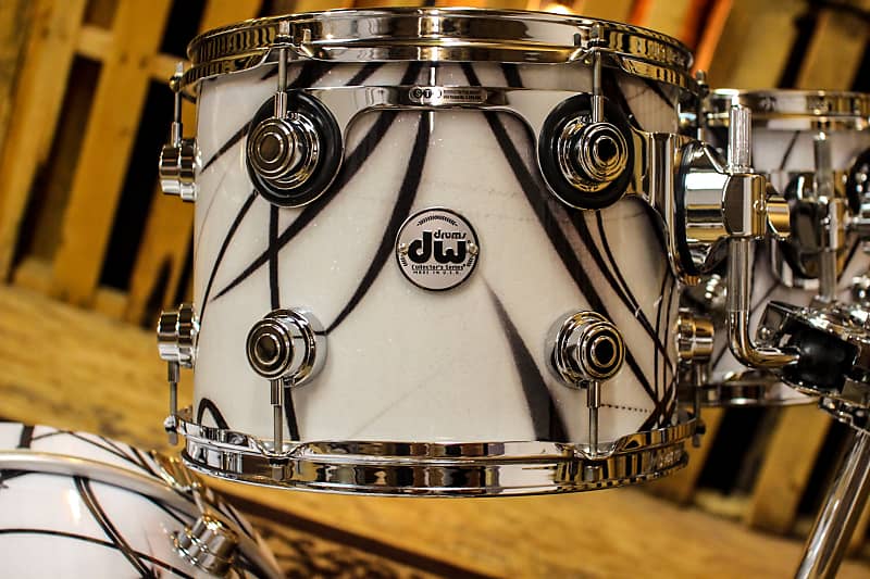 DW Collector's Series Drum Set, White Glass Contrail 20, 10, 12