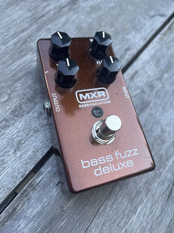 MXR M84 Bass Fuzz Deluxe