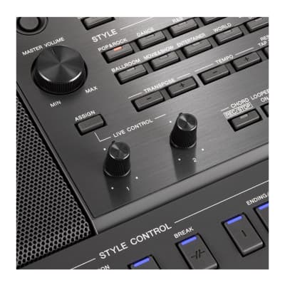 Yamaha PSRSX900 61-Key Arranger Workstation Keyboard image 5