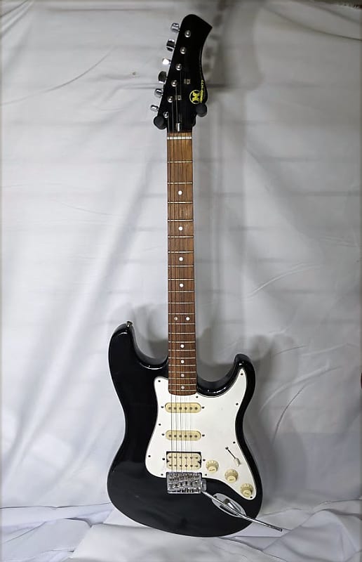Hondo H77 1980's Strat copy HSS - Black w/ Tremolo Arm | Reverb