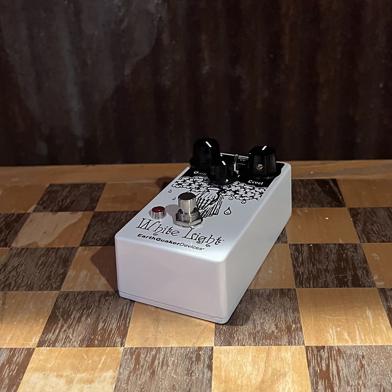 EarthQuaker Devices White Light V2 Overdrive | Sweetwater