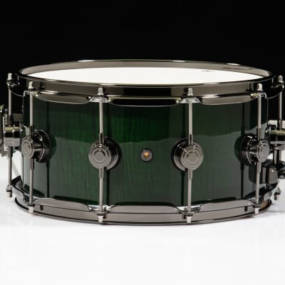 DW Collector's 6x14 Maple VLT Snare - Exotic Emerald over Curly Maple image 3