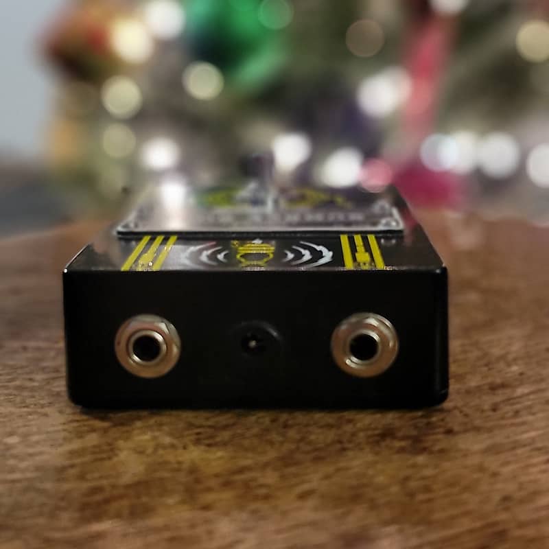 Union Tube & Transistor Bumble Buzz Pedal – Third Man Records – Official  Store