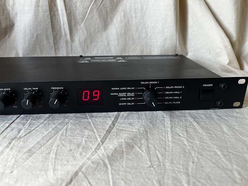 Roland RE-800 Digital Echo vintage echo unit re800