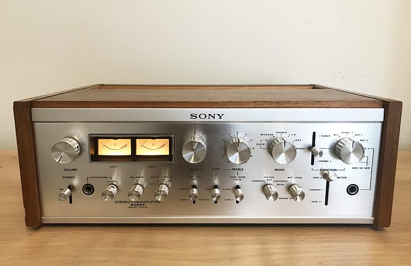 Sony TA-2000F - Vintage Preamplifier