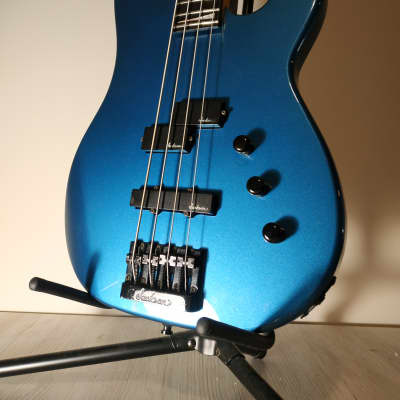 Charvel Model 2b bass MIJ 1986 - Electric blue image 2