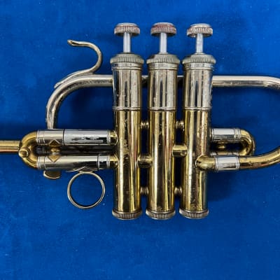 Used Bach Stradivarius Model 311 Piccolo Trumpet Just Serviced with Case 1980 image 4