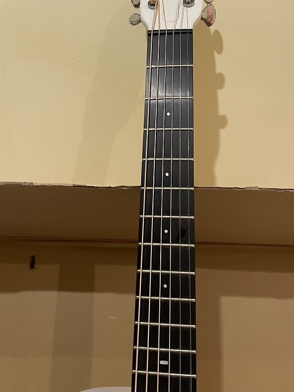 Lava ME 4 38
