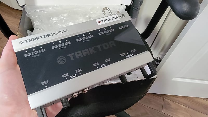 ✨未使用品✨TRAKTOR✨scratch Native Instruments Traktor Scratch Duo | zZounds