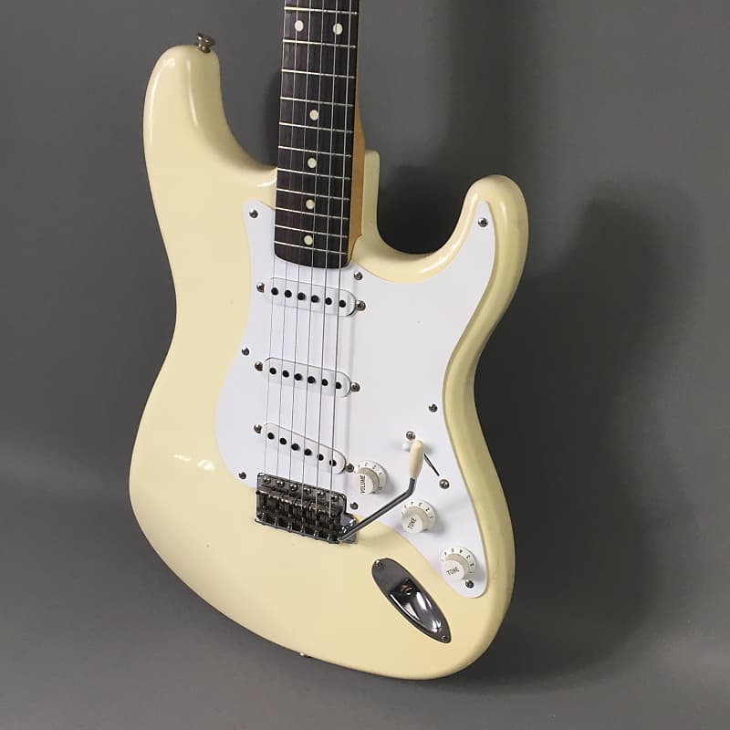 LEFTY Fender Japan M.I.J. 
