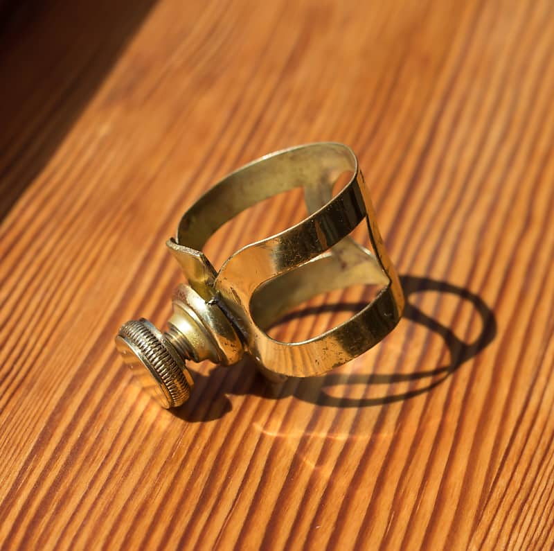 TSTS Alto BE Saxophone Mouthpiece Carved Flower Gold Plated Ligature Brass Cap