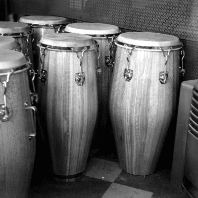 コンガ　ビンテージ　VALJE DRUMS？ Valje drum with 1970s conga decal placement