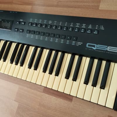 ALESIS QS6 64 Voice Expandable Synthesizer + Flash card & CD soft Q-Cards images image 3