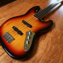 Squier Vintage Modified Jazz Bass Fretless 3-Color Sunburst