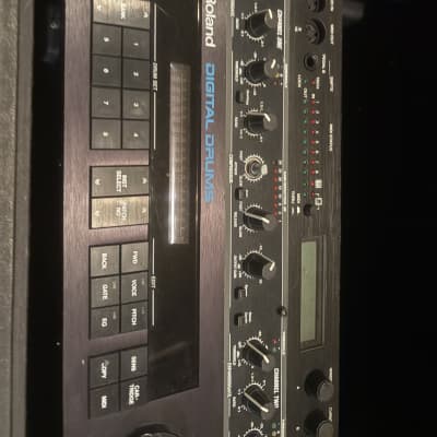 Roland DDR-30 Digital Drums Vintage Digital Drum module with MIDI