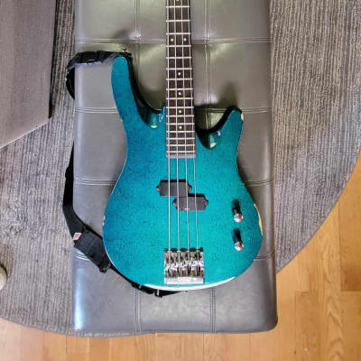 Pre-Owned Washburn XS-2 Axxess Bass - Blue/Green for sale