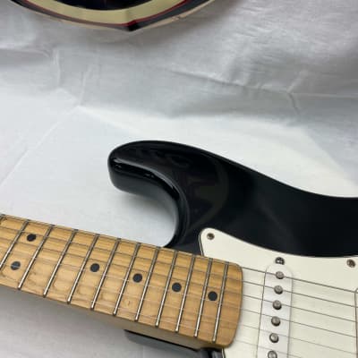 Fender Standard Stratocaster Guitar MIM Mexico - Lefty Left-Handed LH 2000 - 2001 - Black / Maple fingerboard image 3