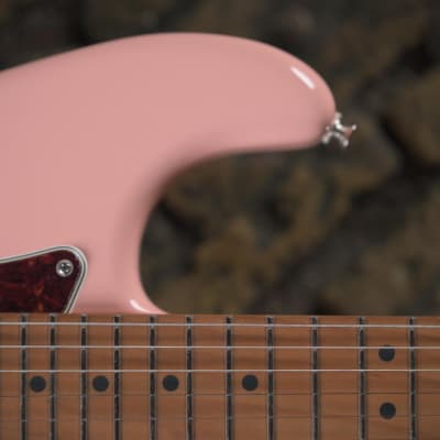 Fender Player Deluxe Stratocaster HSS - Shell Pink with Roasted Maple  Fingerboard, Sweetwater Exclusive in the USA