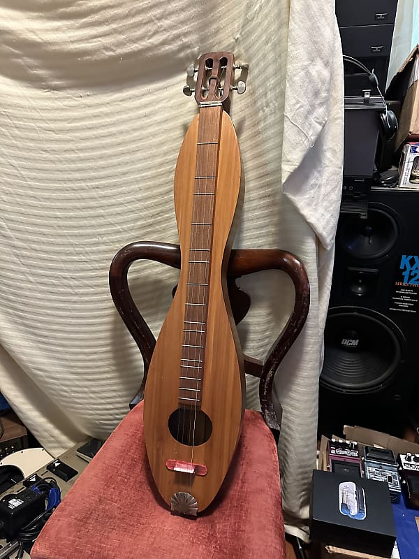 No Name dulcimer Natural Reverb