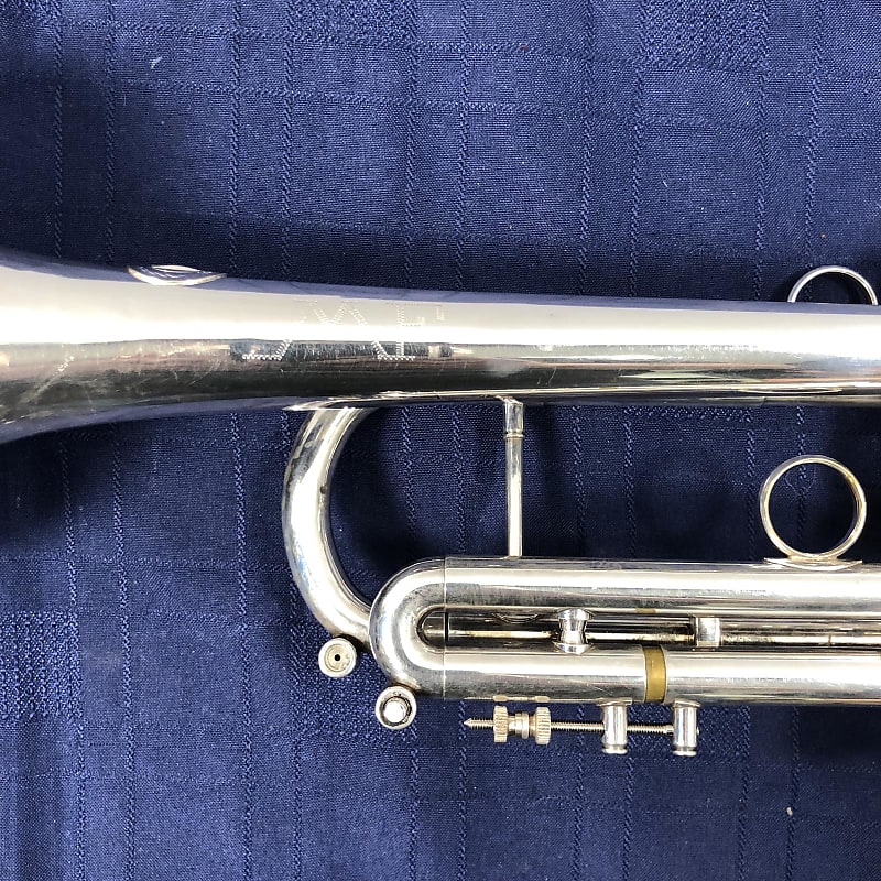 Holton ST550 Maynard Ferguson MF Professional Silver Bb Trumpet with Case  Yamaha Mouthpiece