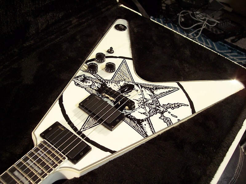 Dean Eric Peterson Limited Signature Old Skull V - Classic | Reverb