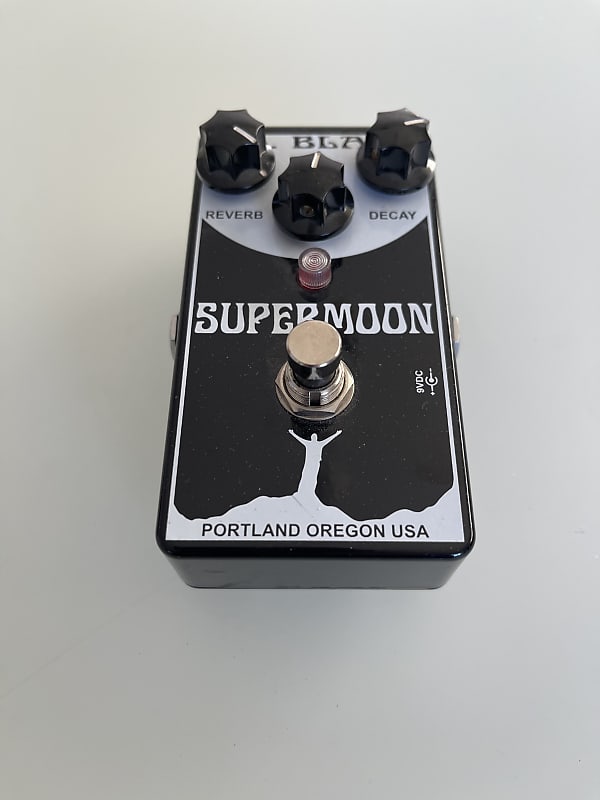 Mr. Black Supermoon