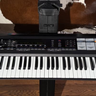 Roland D-50 61-Key Linear Synthesizer in mint condition
