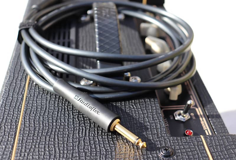 Studioflex Ultra Silver Core Pro Guitar Amp Cable w/ 24k Gold Reverb