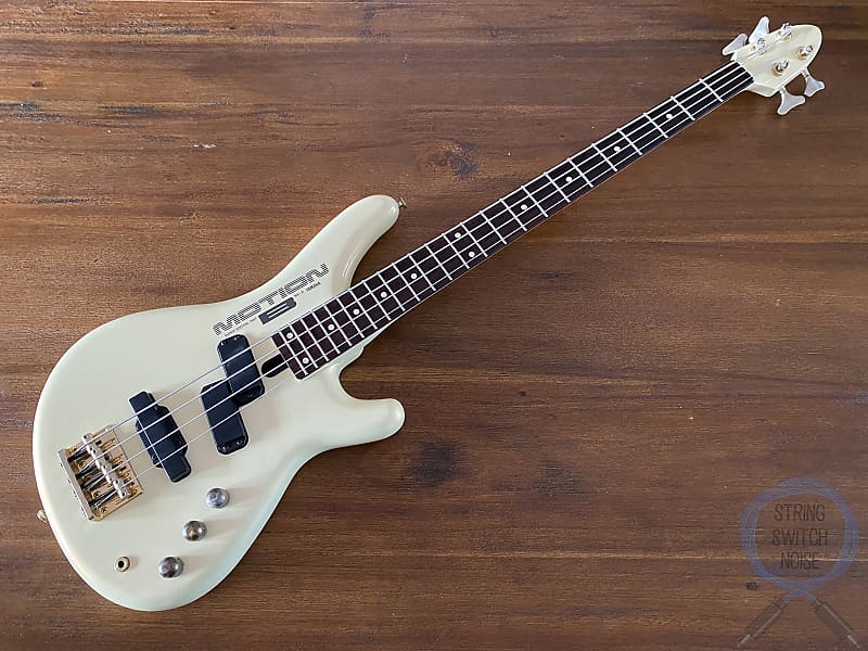 Yamaha Motion B Bass, MB III Super Edition, Pearl White, P/J