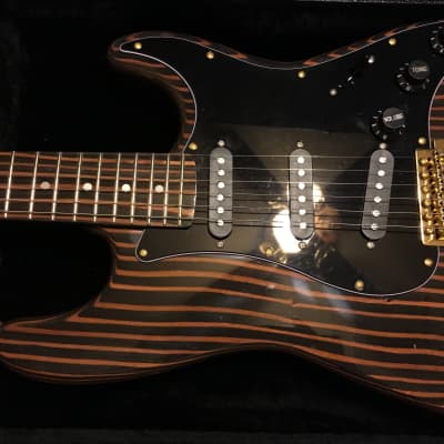 Fender strat guitar (made in china??????) image 3