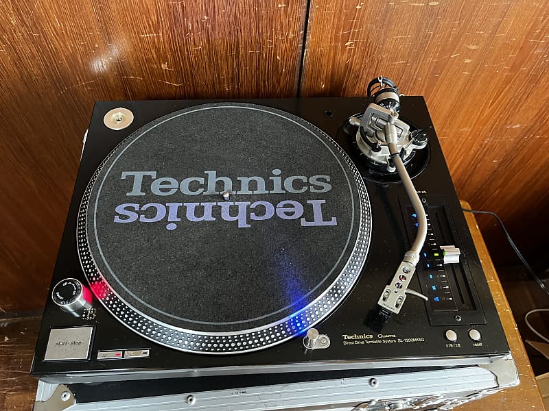 Technics SL-1200MK5G Black color Analog DJ Turntable w/ road