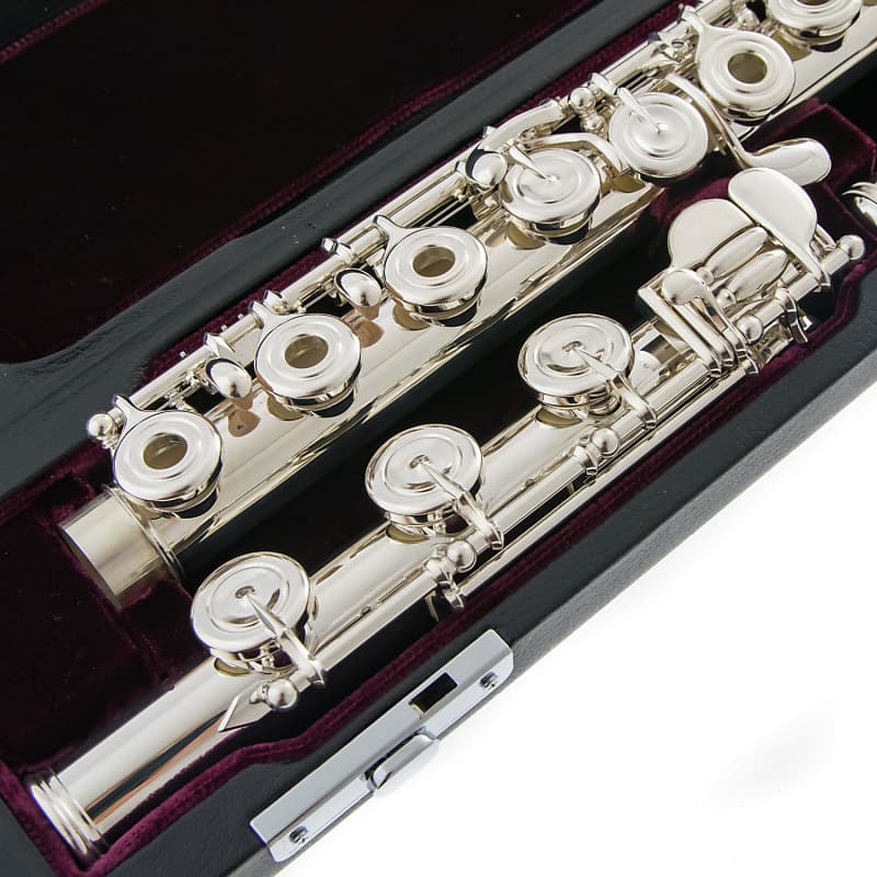 Yamaha Flute - YFL 677 H