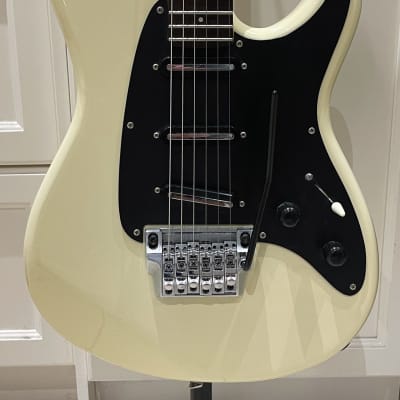 1985 Ibanez RS430-WH Roadstar II Deluxe in White image 3