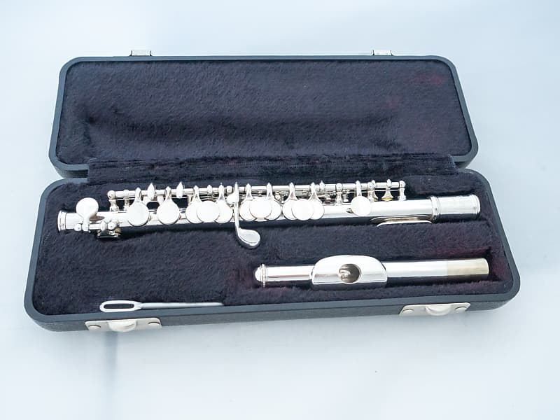 Yamaha YPC-30 Silver-plated Standard Piccolo *Cleaned & Serviced *New pads image 1