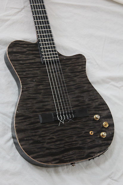Carvin NS1 Nylon String Classical MIDI Synth Access Acoustic Electric Guitar Deep Black Quilt Top