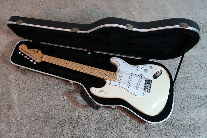 Fender Mexico Squier Series Stratocaster 1996-1997 Electric