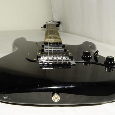 Fernandes Japan SSH-40 Limited Edition Electric Guitar Ref.No 2900 image 3