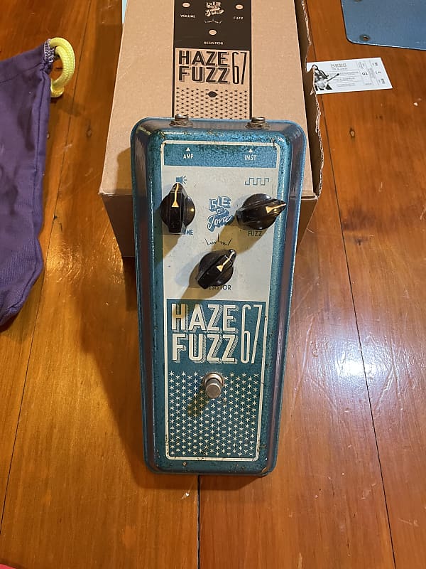 Isle of Tone Haze 67 Fuzz 2021 Hammered Sea Blue/White - NOS | Reverb