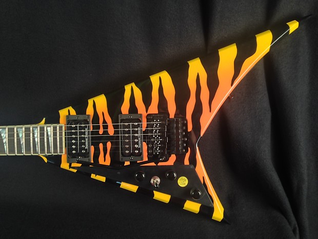 新入荷 Jackson Randy Reverb | Flaw Finish Stripe Tiger RR-1 Rhoads ギター