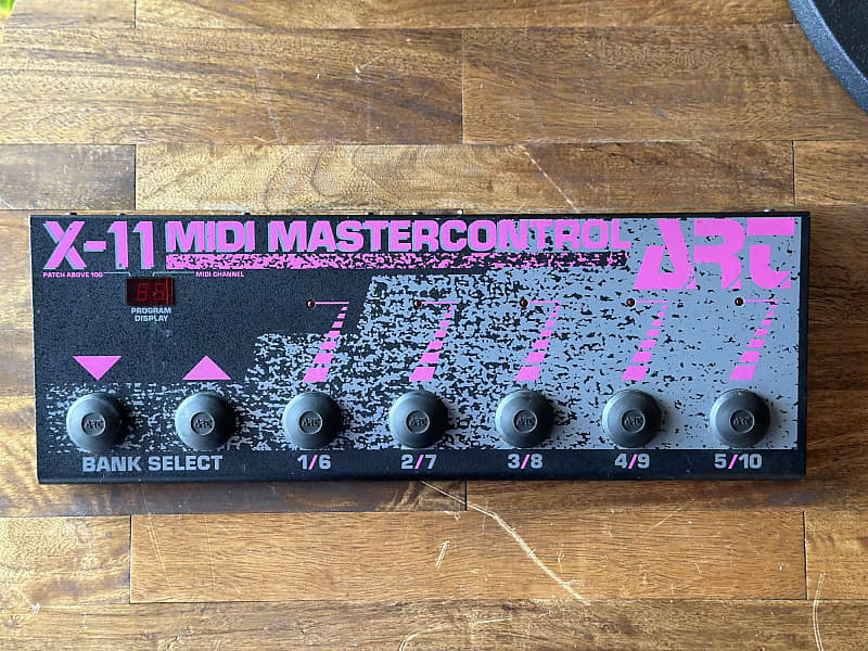 ART X-11 MIDI Mastercontrol Pedalboard